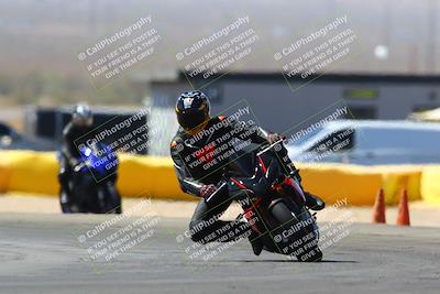 media/Mar-28-2022-Superbike Trackdays (Mon) [[b8603d0f67]]/Novice Group (1130am-12pm)/Turn 2/